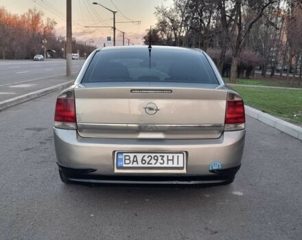 Серый Опель Вектра, объемом двигателя 3.2 л и пробегом 283 тыс. км за 2999 $, фото 7 на Automoto.ua