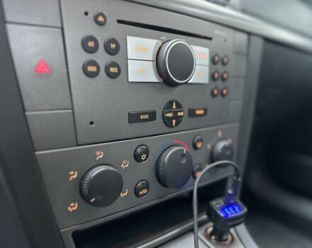 Серый Опель Вектра, объемом двигателя 1.6 л и пробегом 228 тыс. км за 3700 $, фото 9 на Automoto.ua