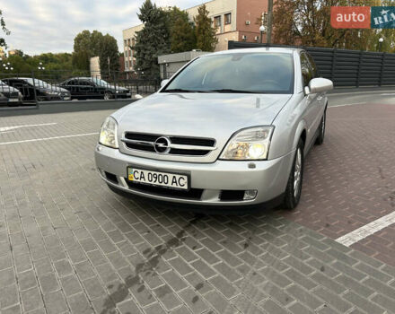 Сірий Опель Вектра, об'ємом двигуна 3.2 л та пробігом 116 тис. км за 5950 $, фото 3 на Automoto.ua