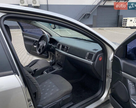 Серый Опель Вектра, объемом двигателя 1.8 л и пробегом 283 тыс. км за 3700 $, фото 19 на Automoto.ua