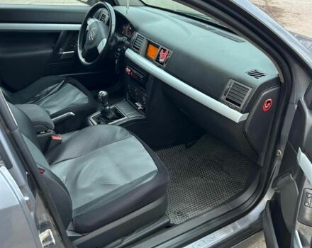 Сірий Опель Вектра, об'ємом двигуна 2.2 л та пробігом 1 тис. км за 3500 $, фото 9 на Automoto.ua