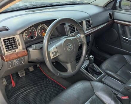 Опель Вектра 2004 в Ужгороде на Automoto.ua Серый Опель Вектра, объемом двигателя 2.2 л и пробегом 344 тыс. км за 2700 $, фото 4 на Automoto.ua