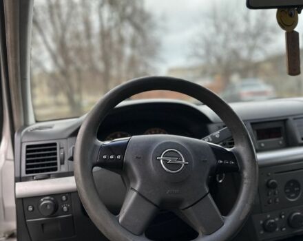 Серый Опель Вектра, объемом двигателя 2.2 л и пробегом 280 тыс. км за 2000 $, фото 7 на Automoto.ua