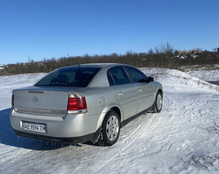 Сірий Опель Вектра, об'ємом двигуна 2.2 л та пробігом 300 тис. км за 4000 $, фото 7 на Automoto.ua