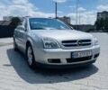 Сірий Опель Вектра, об'ємом двигуна 2.2 л та пробігом 267 тис. км за 3500 $, фото 1 на Automoto.ua