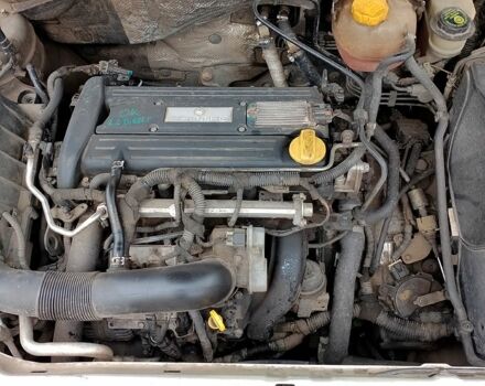 Сірий Опель Вектра, об'ємом двигуна 2.2 л та пробігом 189 тис. км за 3600 $, фото 5 на Automoto.ua