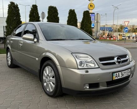 Серый Опель Вектра, объемом двигателя 2.2 л и пробегом 156 тыс. км за 5599 $, фото 1 на Automoto.ua