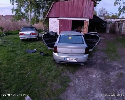 Сірий Опель Вектра, об'ємом двигуна 3.2 л та пробігом 230 тис. км за 3500 $, фото 1 на Automoto.ua