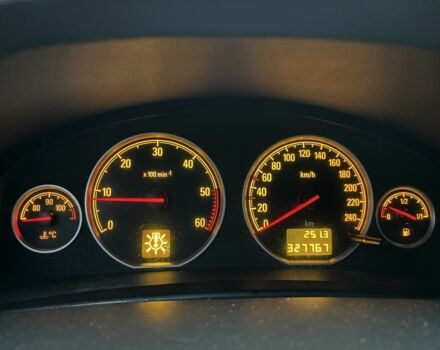 Сірий Опель Вектра, об'ємом двигуна 1.9 л та пробігом 328 тис. км за 2600 $, фото 12 на Automoto.ua