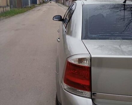 Серый Опель Вектра, объемом двигателя 2.2 л и пробегом 229 тыс. км за 4200 $, фото 4 на Automoto.ua