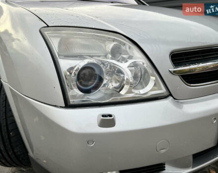 Опель Вектра 2004 у Вишневом на Automoto.ua Сірий Опель Вектра, об'ємом двигуна 2.2 л та пробігом 252 тис. км за 4900 $, фото 12 на Automoto.ua