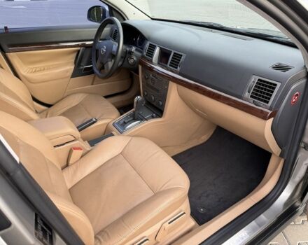 Серый Опель Вектра, объемом двигателя 2.2 л и пробегом 156 тыс. км за 5599 $, фото 12 на Automoto.ua