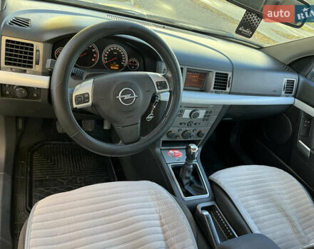 Опель Вектра 2004 в Виннице на Automoto.ua Серый Опель Вектра, объемом двигателя 1.8 л и пробегом 184 тыс. км за 5400 $, фото 4 на Automoto.ua
