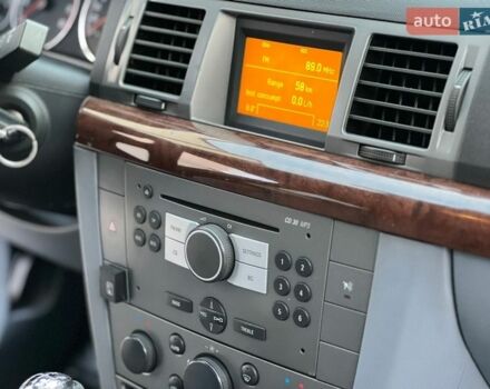 Серый Опель Вектра, объемом двигателя 2.2 л и пробегом 205 тыс. км за 3750 $, фото 77 на Automoto.ua