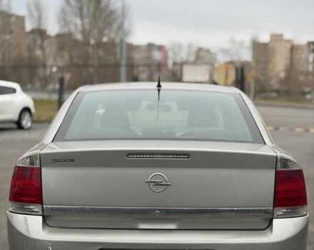 Серый Опель Вектра, объемом двигателя 2.2 л и пробегом 419 тыс. км за 3199 $, фото 4 на Automoto.ua