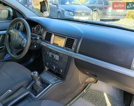 Серый Опель Вектра, объемом двигателя 1.9 л и пробегом 315 тыс. км за 4200 $, фото 16 на Automoto.ua