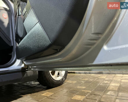 Сірий Опель Вектра, об'ємом двигуна 1.6 л та пробігом 318 тис. км за 4099 $, фото 16 на Automoto.ua