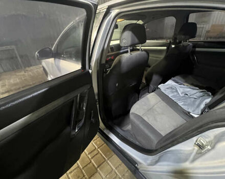 Сірий Опель Вектра, об'ємом двигуна 1.6 л та пробігом 318 тис. км за 4099 $, фото 13 на Automoto.ua