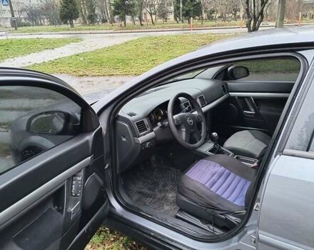 Сірий Опель Вектра, об'ємом двигуна 2.2 л та пробігом 300 тис. км за 2650 $, фото 8 на Automoto.ua