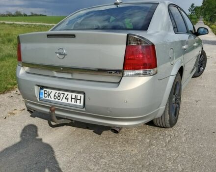 Серый Опель Вектра, объемом двигателя 2.2 л и пробегом 284 тыс. км за 4900 $, фото 3 на Automoto.ua