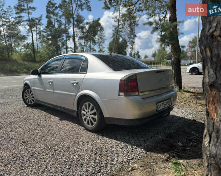 Серый Опель Вектра, объемом двигателя 2.2 л и пробегом 307 тыс. км за 4500 $, фото 4 на Automoto.ua