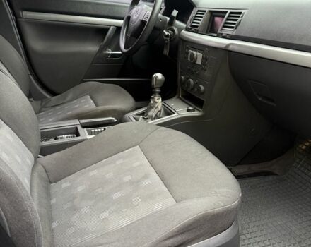 Серый Опель Вектра, объемом двигателя 2.2 л и пробегом 160 тыс. км за 3800 $, фото 8 на Automoto.ua