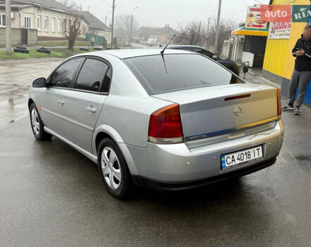 Сірий Опель Вектра, об'ємом двигуна 2.2 л та пробігом 180 тис. км за 3800 $, фото 5 на Automoto.ua