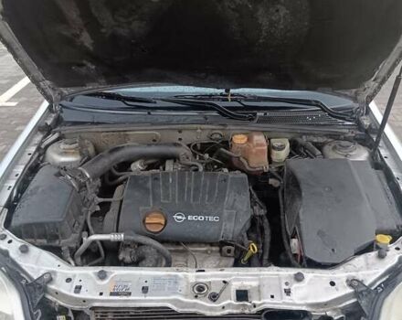 Сірий Опель Вектра, об'ємом двигуна 1.8 л та пробігом 220 тис. км за 3500 $, фото 3 на Automoto.ua