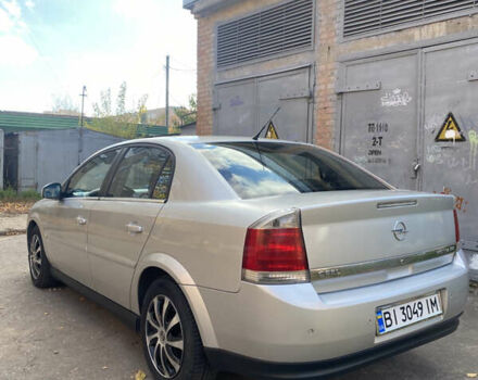 Серый Опель Вектра, объемом двигателя 2.2 л и пробегом 300 тыс. км за 4300 $, фото 1 на Automoto.ua