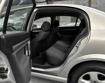 Сірий Опель Вектра, об'ємом двигуна 2.2 л та пробігом 220 тис. км за 3850 $, фото 4 на Automoto.ua