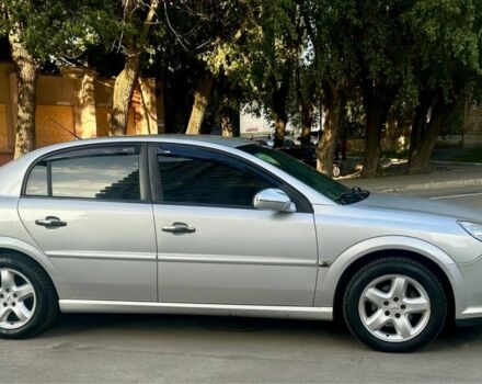 Серый Опель Вектра, объемом двигателя 2.2 л и пробегом 300 тыс. км за 3600 $, фото 1 на Automoto.ua