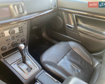 Серый Опель Вектра, объемом двигателя 2.2 л и пробегом 300 тыс. км за 4300 $, фото 5 на Automoto.ua