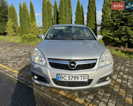 Сірий Опель Вектра, об'ємом двигуна 2.2 л та пробігом 182 тис. км за 4999 $, фото 3 на Automoto.ua