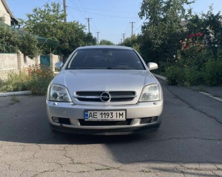 Серый Опель Вектра, объемом двигателя 2.2 л и пробегом 251 тыс. км за 3500 $, фото 2 на Automoto.ua