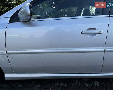 Сірий Опель Вектра, об'ємом двигуна 2.2 л та пробігом 182 тис. км за 4999 $, фото 43 на Automoto.ua