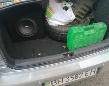 Сірий Опель Вектра, об'ємом двигуна 1.6 л та пробігом 200 тис. км за 4300 $, фото 5 на Automoto.ua