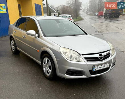 Сірий Опель Вектра, об'ємом двигуна 2.2 л та пробігом 180 тис. км за 3800 $, фото 1 на Automoto.ua