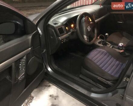 Сірий Опель Вектра, об'ємом двигуна 2.2 л та пробігом 310 тис. км за 3999 $, фото 2 на Automoto.ua