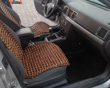 Сірий Опель Вектра, об'ємом двигуна 1.8 л та пробігом 220 тис. км за 3500 $, фото 1 на Automoto.ua