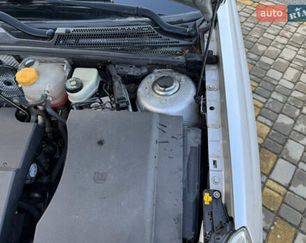 Серый Опель Вектра, объемом двигателя 2.2 л и пробегом 182 тыс. км за 5000 $, фото 51 на Automoto.ua