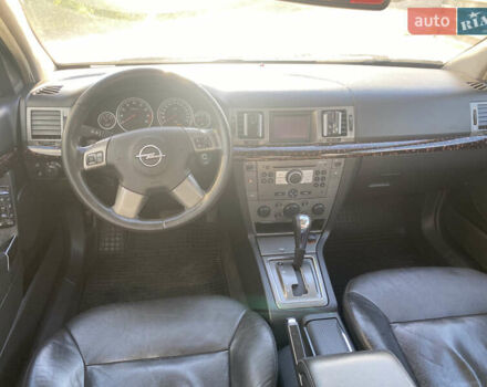 Серый Опель Вектра, объемом двигателя 2.2 л и пробегом 300 тыс. км за 4300 $, фото 4 на Automoto.ua