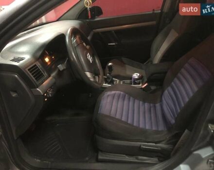 Сірий Опель Вектра, об'ємом двигуна 2.2 л та пробігом 310 тис. км за 3999 $, фото 3 на Automoto.ua