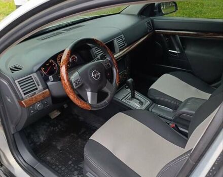 Серый Опель Вектра, объемом двигателя 2.2 л и пробегом 330 тыс. км за 4000 $, фото 4 на Automoto.ua