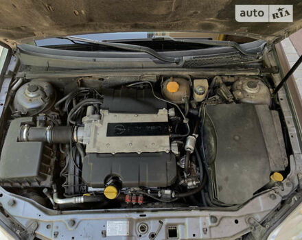 Сірий Опель Вектра, об'ємом двигуна 3.2 л та пробігом 249 тис. км за 4499 $, фото 21 на Automoto.ua