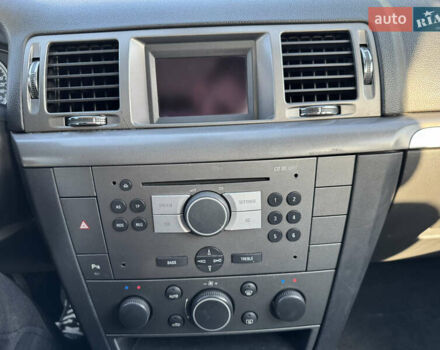 Серый Опель Вектра, объемом двигателя 2.2 л и пробегом 182 тыс. км за 5000 $, фото 68 на Automoto.ua