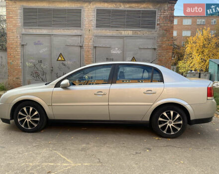 Серый Опель Вектра, объемом двигателя 2.2 л и пробегом 300 тыс. км за 4300 $, фото 2 на Automoto.ua