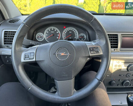 Сірий Опель Вектра, об'ємом двигуна 2.2 л та пробігом 182 тис. км за 4999 $, фото 65 на Automoto.ua