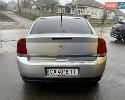Сірий Опель Вектра, об'ємом двигуна 2.2 л та пробігом 180 тис. км за 3800 $, фото 4 на Automoto.ua
