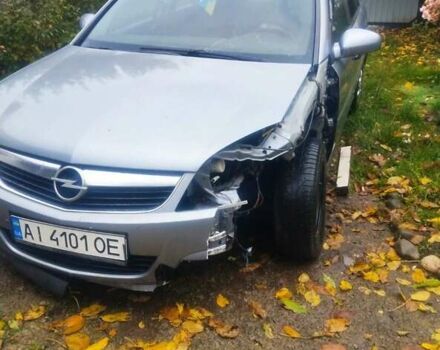 Сірий Опель Вектра, об'ємом двигуна 1.8 л та пробігом 217 тис. км за 2800 $, фото 1 на Automoto.ua