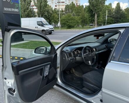 Серый Опель Вектра, объемом двигателя 2.2 л и пробегом 260 тыс. км за 3800 $, фото 10 на Automoto.ua